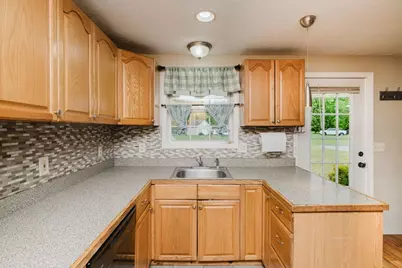 160 Willis, Seekonk, MA 02771 - Photo 9