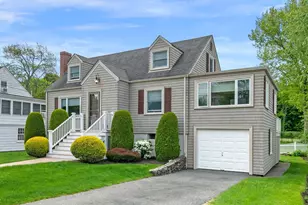 24 Muriel Rd, Swampscott, MA 01907 - Photo 3