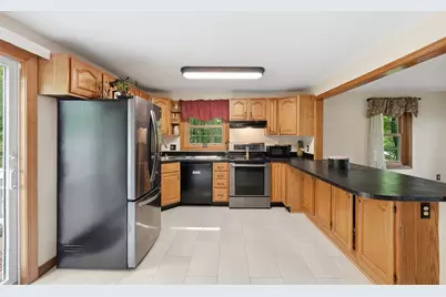 28 Camile Rd, Webster, MA 01570 - Photo 7