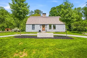 52 Elm St, Upton, MA 01568 - Photo 1