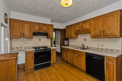 33 Highland St, Longmeadow, MA 01106 - Photo 11