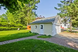 33 Highland St, Longmeadow, MA 01106 - Photo 35