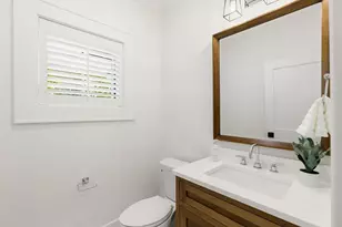 1124 Chestnut St, Newton, MA 02464 - Photo 15
