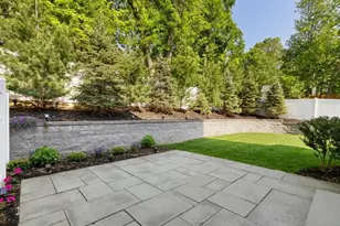 1124 Chestnut St, Newton, MA 02464 - Photo 35