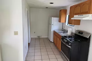 22 Summer St, Ashland, MA 01721 - Photo 9