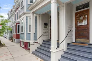 639 E 7th St, Boston, MA 02127 - Photo 27