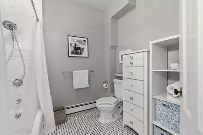 639 E 7th St. #3, Boston, MA 02127 - Photo 23