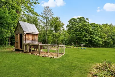 22 Lyon Hill Rd, Chester, MA 01011 - Photo 9