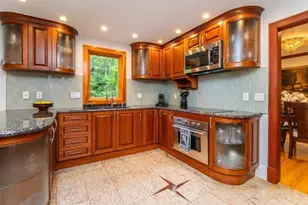 4 Pheasant Hill Rd, Hopkinton, MA 01748 - Photo 9