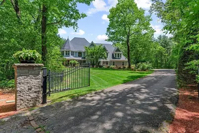 11 Windsor Dr, Foxboro, MA 02035 - Photo 1