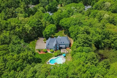 11 Windsor Dr, Foxboro, MA 02035 - Photo 3