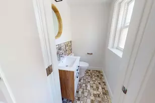 15 Colbourne Crescent, Brookline, MA 02445 - Photo 11