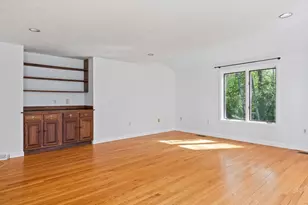 29 Bicentennial Way, Boxborough, MA 01719 - Photo 33