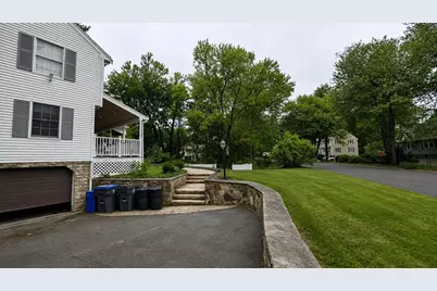 19 Hideaway Ln, Methuen, MA 01844 - Photo 9