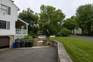 19 Hideaway Ln, Methuen, MA 01844 - Photo 9