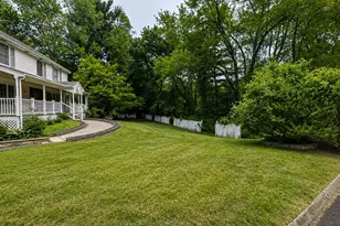 19 Hideaway Ln, Methuen, MA 01844 - Photo 5