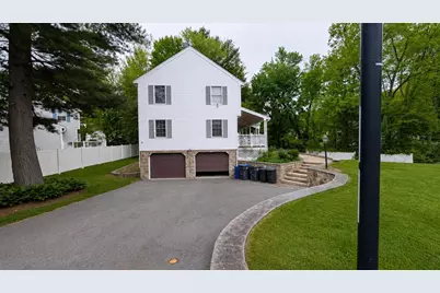 19 Hideaway Ln, Methuen, MA 01844 - Photo 3