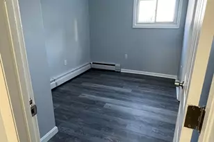 106 Kilburn St, Fall River, MA 02724 - Photo 5