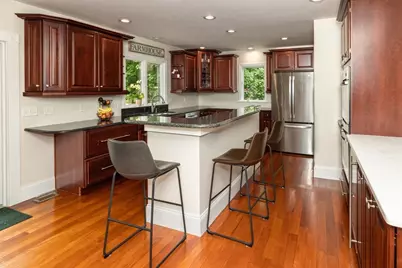 487 Pine St, Weymouth, MA 02190 - Photo 9