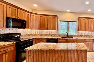 7 Deer Run, Charlton, MA 01507 - Photo 5
