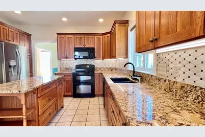 7 Deer Run, Charlton, MA 01507 - Photo 3