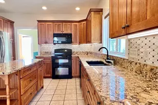 7 Deer Run, Charlton, MA 01507 - Photo 3