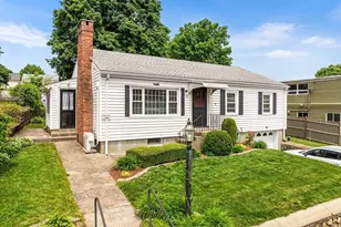 9 Hart St, Wakefield, MA 01880 - Photo 35