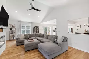 185 Mattapoisett Rd, Acushnet, MA 02743 - Photo 19