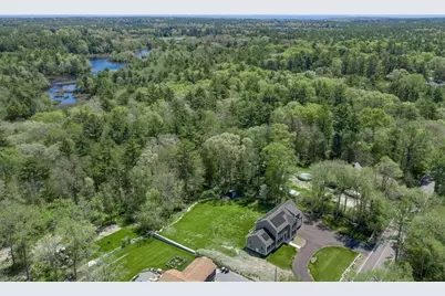 185 Mattapoisett Road, Acushnet, MA 02743 - Photo 5