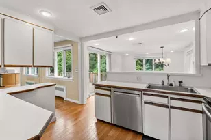 25 Countryside Ln, Marblehead, MA 01945 - Photo 13