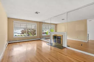 25 Countryside Ln, Marblehead, MA 01945 - Photo 9