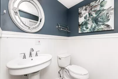 63 Bow St, Saugus, MA 01906 - Photo 11