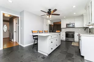 63 Bow St, Saugus, MA 01906 - Photo 9