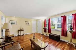 196 Plymouth Ave, Wareham, MA 02538 - Photo 9