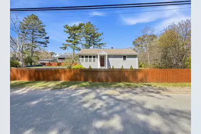 196 Plymouth Ave, Wareham, MA 02538 - Photo 5
