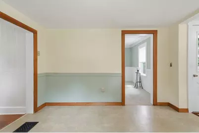 7 Linden St, Ashland, MA 01721 - Photo 9