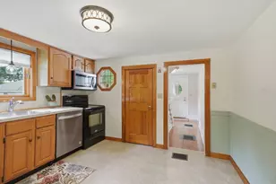 7 Linden St, Ashland, MA 01721 - Photo 7
