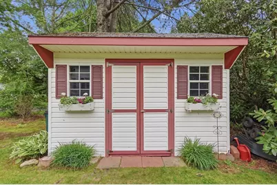 7 Linden St, Ashland, MA 01721 - Photo 29