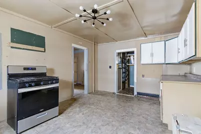 116 Irving St, Fall River, MA 02723 - Photo 3