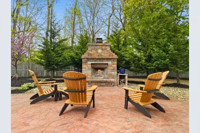 341 High St, Whitman, MA 02382 - Photo 33
