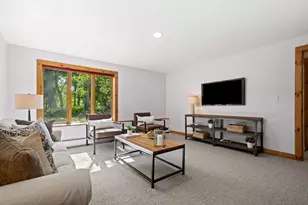 3 Whitman Pl, Beverly, MA 01915 - Photo 19