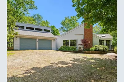 3 Whitman Pl, Beverly, MA 01915 - Photo 27