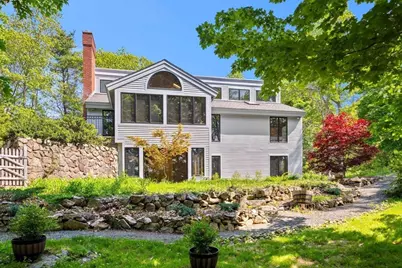 3 Whitman Pl, Beverly, MA 01915 - Photo 1