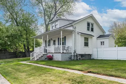 136 Collins St, Attleboro, MA 02703 - Photo 3