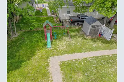 136 Collins St, Attleboro, MA 02703 - Photo 15