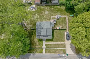136 Collins St, Attleboro, MA 02703 - Photo 11