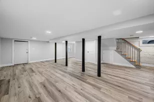 135 Bellingham St, Chelsea, MA 02150 - Photo 29