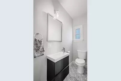 135 Bellingham St, Chelsea, MA 02150 - Photo 7