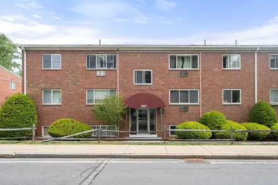135 Winthrop St #4A, Framingham, MA 01702 - Photo 3