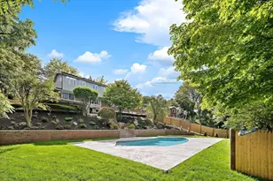 171 Shaw Rd, Brookline, MA 02467 - Photo 39